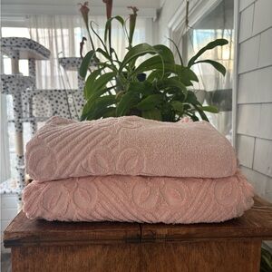 Vintage Set of Pink Floral Towels